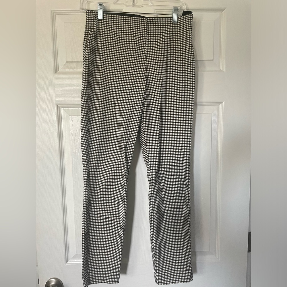 Black and White Skinny pants